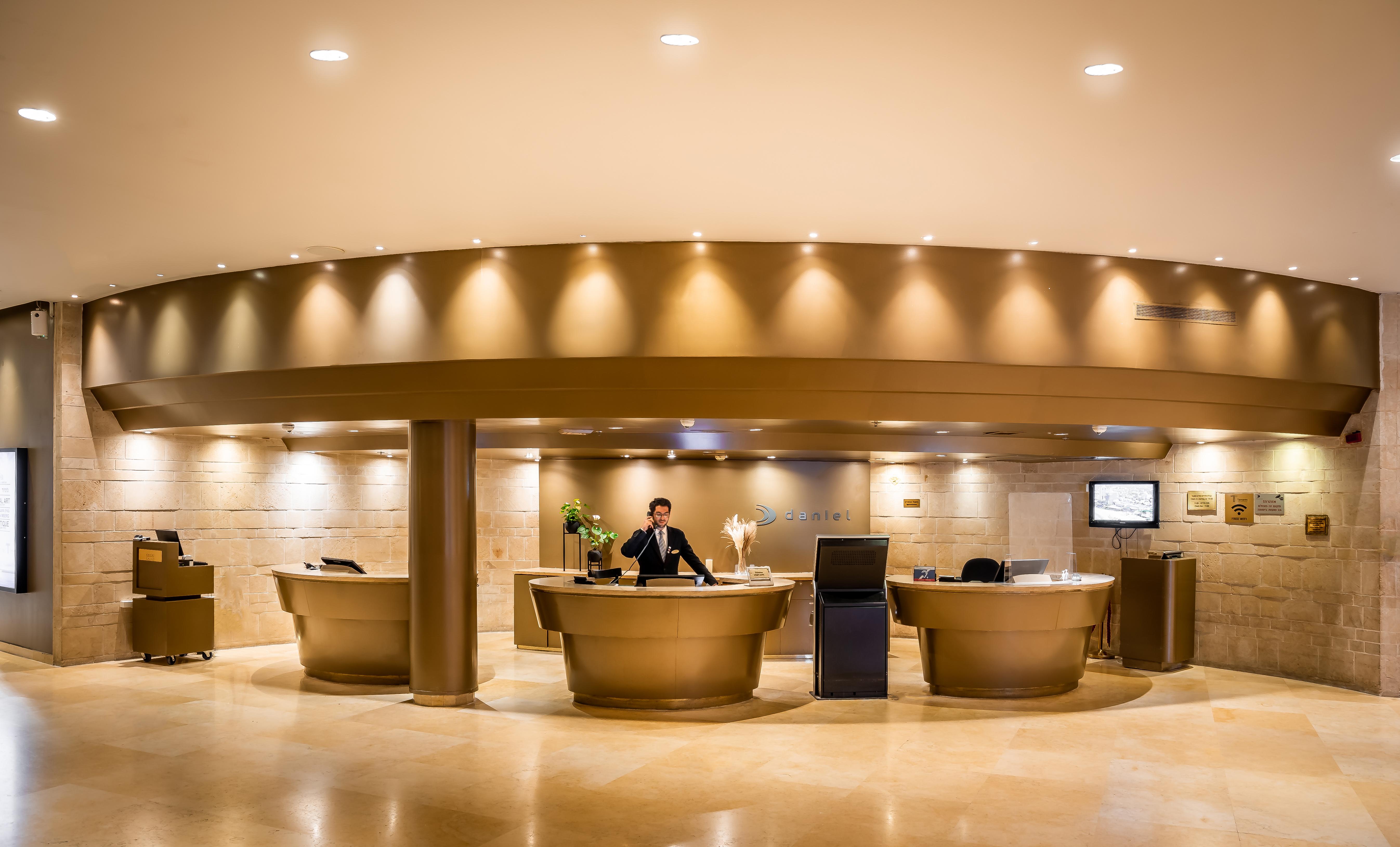Daniel Herzliya Hotel Zewnętrze zdjęcie The lobby of the hotel