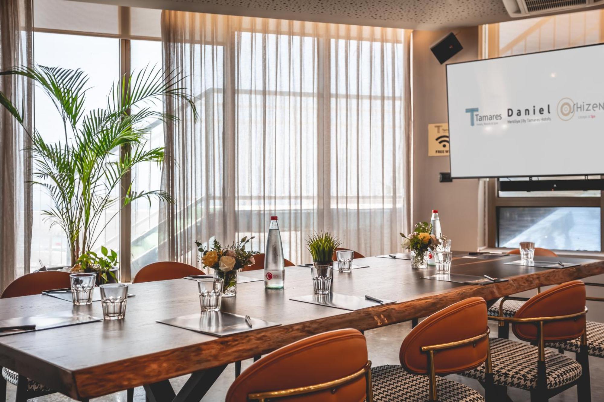 Daniel Herzliya Hotel Zewnętrze zdjęcie Meeting room